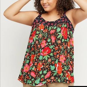 💥BRAND NEW💥 💐Floral Plus Size Top💐
